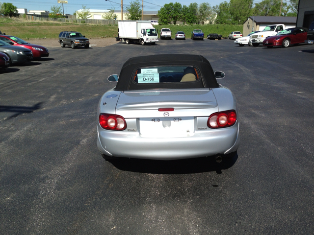 Mazda MX-5 Miata 2002 photo 20