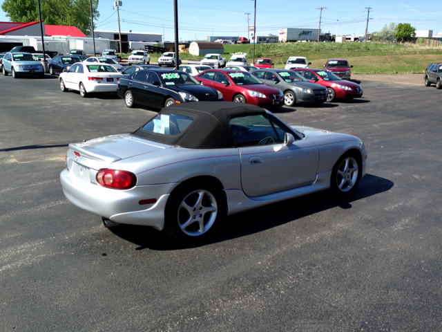 Mazda MX-5 Miata 2002 photo 25