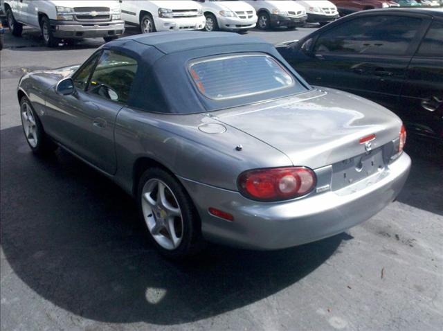 Mazda MX-5 Miata 2003 photo 5