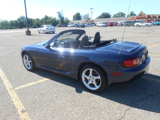 Mazda MX-5 Miata 2003 photo 1