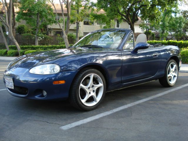 Mazda MX-5 Miata 2003 photo 3