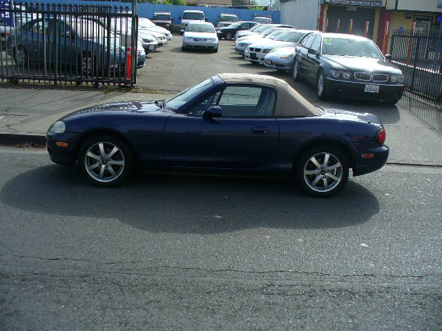 Mazda MX-5 Miata 2003 photo 5