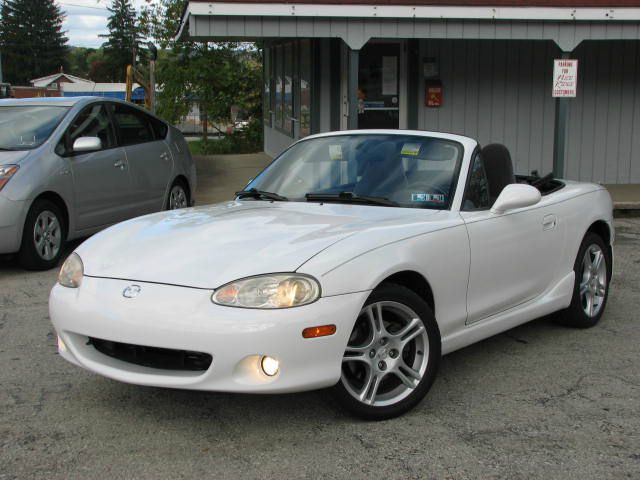 Mazda MX-5 Miata 2004 photo 4