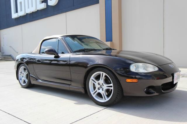 Mazda MX-5 Miata 2004 photo 4