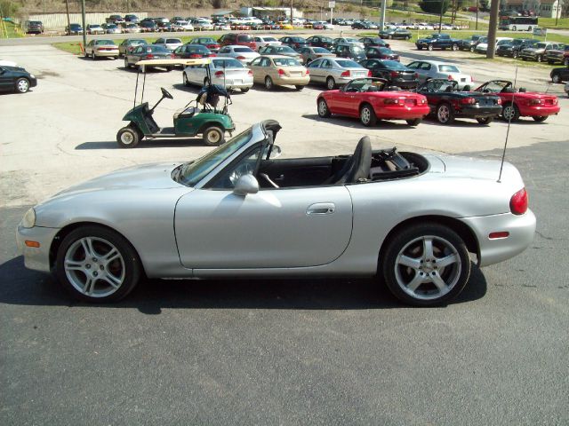 Mazda MX-5 Miata 2004 photo 16