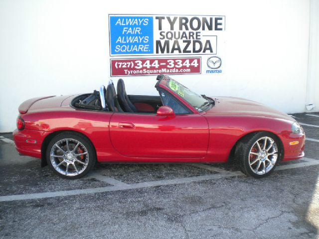 Mazda MX-5 Miata 2004 photo 3