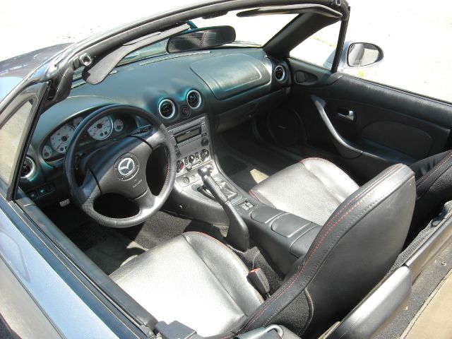 Mazda MX-5 Miata 2004 photo 1