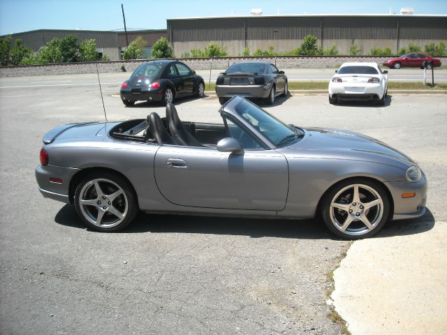 Mazda MX-5 Miata 2004 photo 7