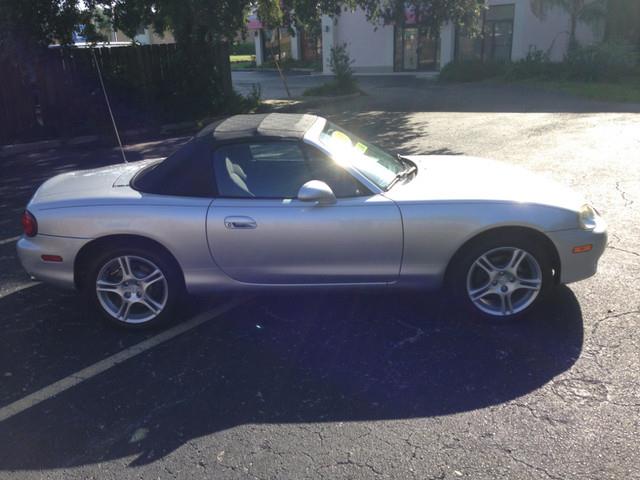 Mazda MX-5 Miata 2005 photo 3