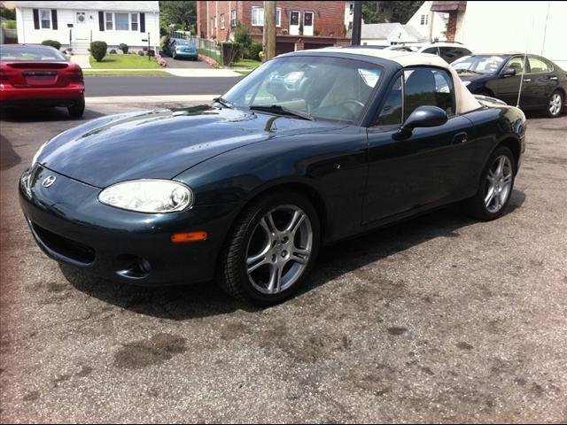 Mazda MX-5 Miata 2005 photo 2