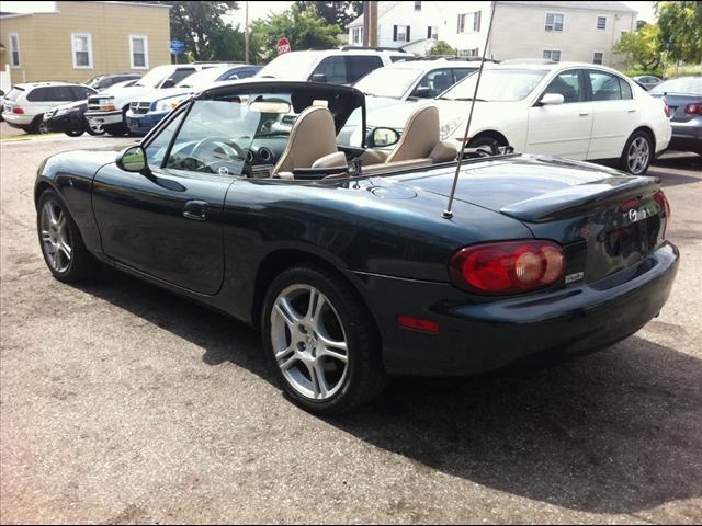 Mazda MX-5 Miata 2005 photo 3