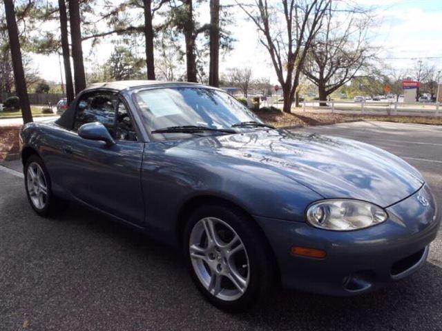 Mazda MX-5 Miata 2005 photo 3