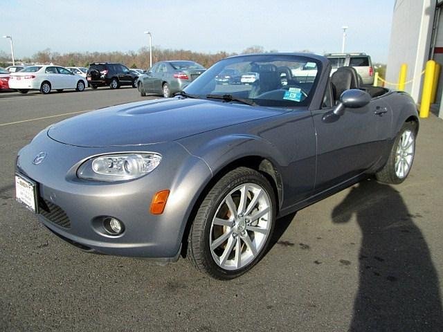 Mazda MX-5 Miata 2006 photo 2