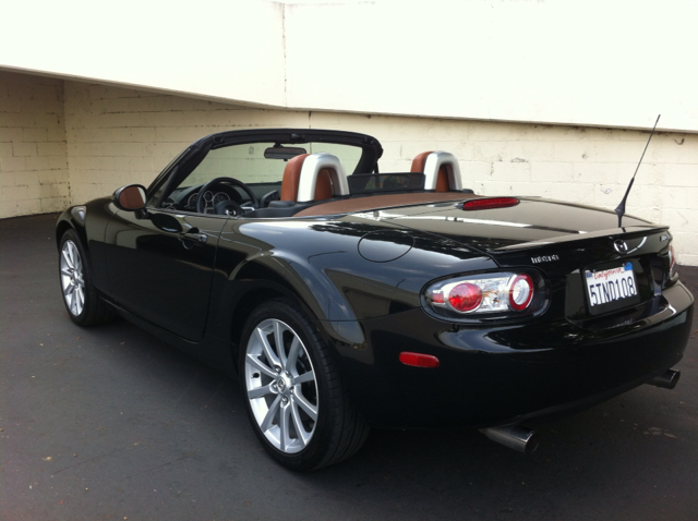 Mazda MX-5 Miata 2006 photo 2