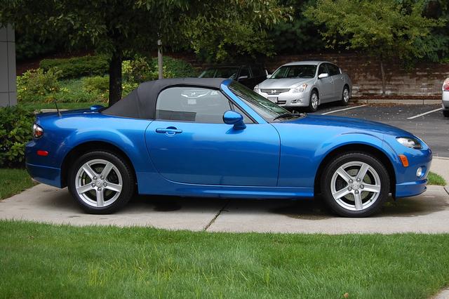 Mazda MX-5 Miata 2006 photo 4