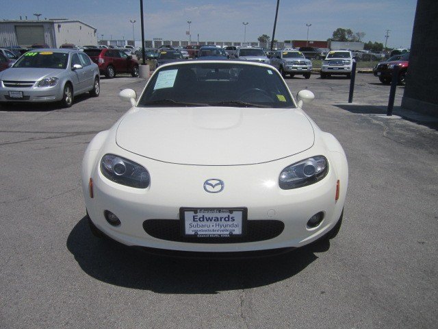 Mazda MX-5 Miata 2006 photo 2