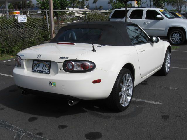 Mazda MX-5 Miata 2006 photo 3