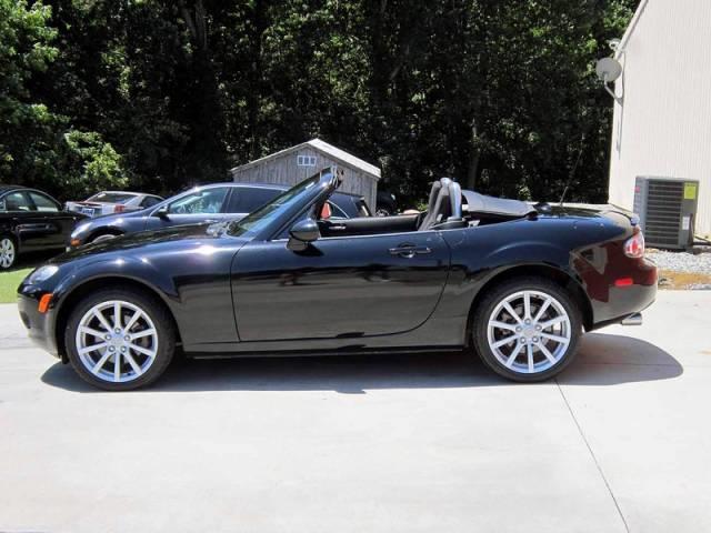 Mazda MX-5 Miata 2006 photo 4