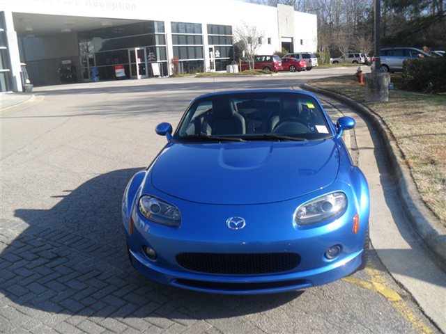 Mazda MX-5 Miata 2006 photo 2