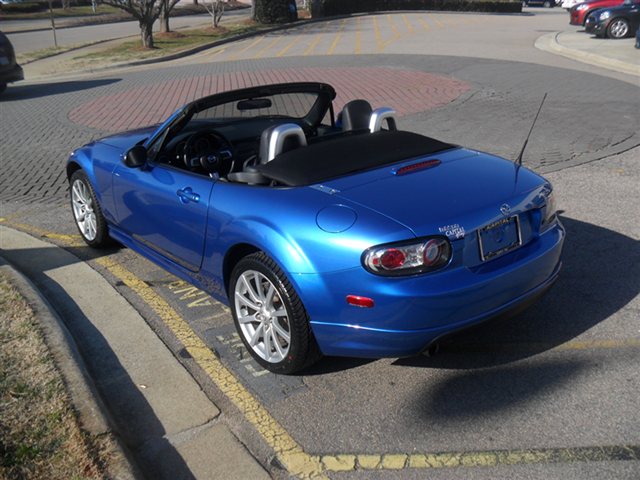 Mazda MX-5 Miata 2006 photo 4