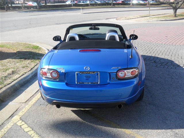 Mazda MX-5 Miata 2006 photo 5