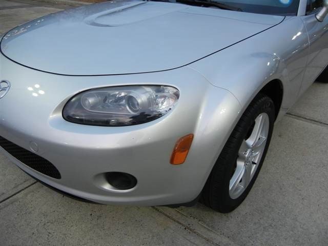 Mazda MX-5 Miata 2006 photo 2