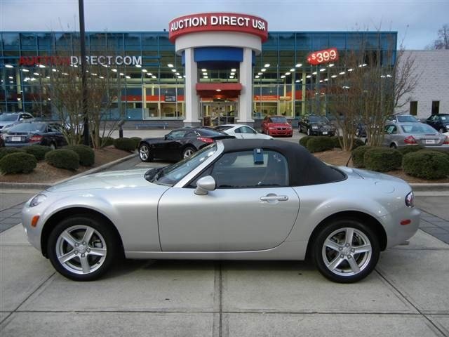 Mazda MX-5 Miata Rt/10 Convertible Unspecified