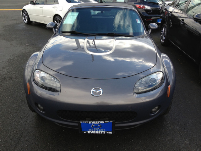 Mazda MX-5 Miata 2006 photo 2