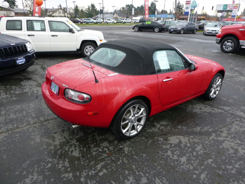 Mazda MX-5 Miata 2006 photo 3