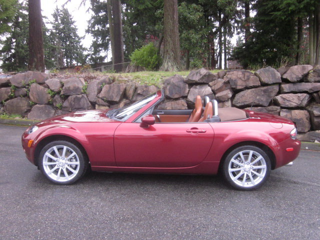 Mazda MX-5 Miata 2006 photo 2