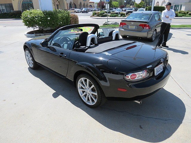 Mazda MX-5 Miata 2dr Cpe 3.2L Coupe Unspecified