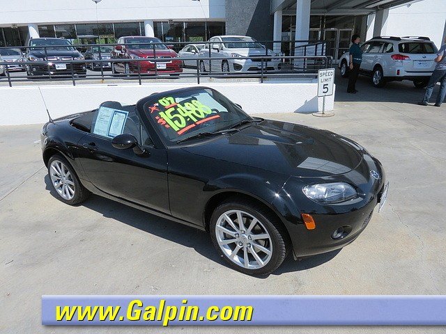 Mazda MX-5 Miata 2007 photo 3