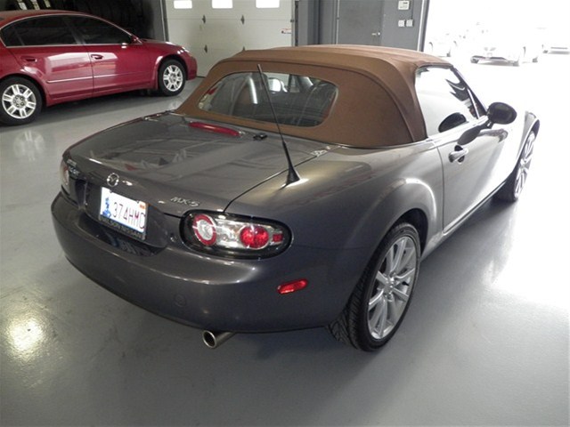 Mazda MX-5 Miata 2007 photo 2