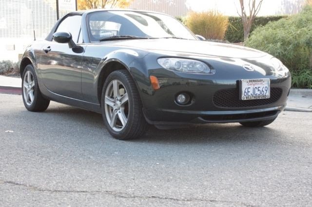 Mazda MX-5 Miata 2007 photo 2