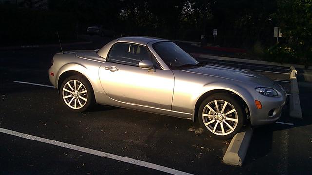 Mazda MX-5 Miata 2007 photo 2