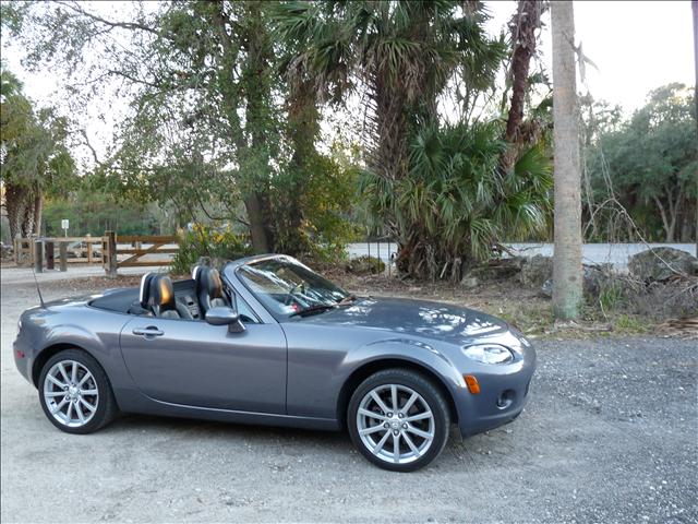 Mazda MX-5 Miata 3.5 Convertible