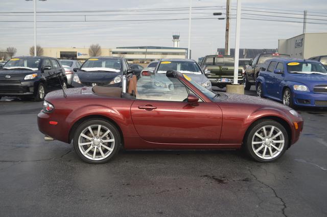 Mazda MX-5 Miata 2007 photo 5