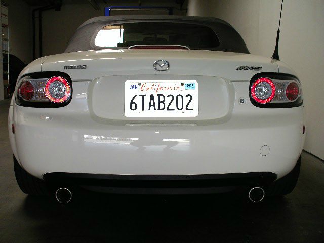 Mazda MX-5 Miata 2008 photo 2