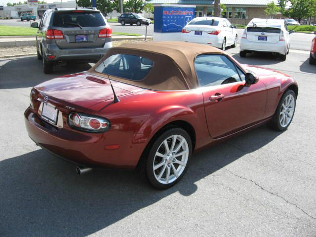 Mazda MX-5 Miata 2008 photo 14