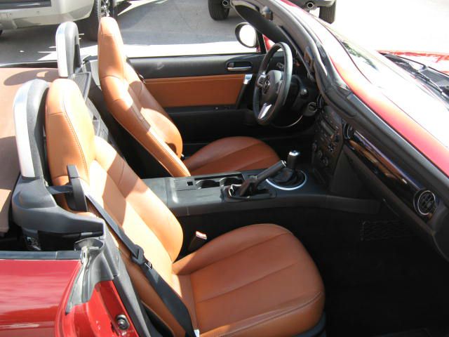 Mazda MX-5 Miata 2008 photo 19