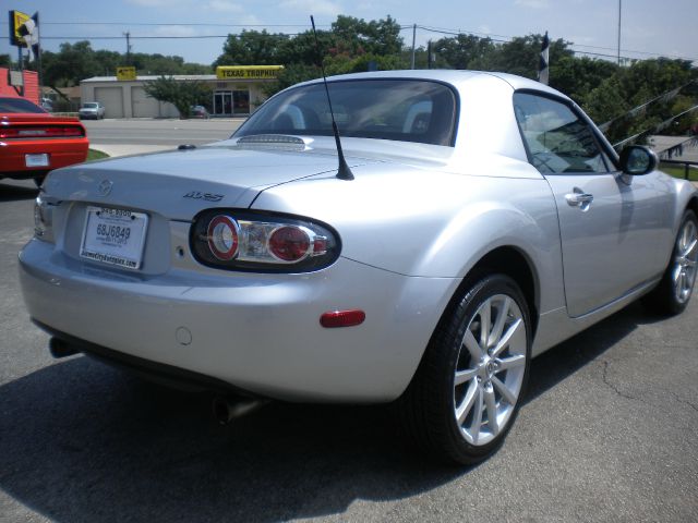 Mazda MX-5 Miata 2008 photo 4