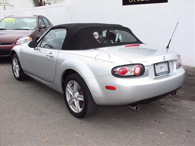 Mazda MX-5 Miata 2008 photo 1