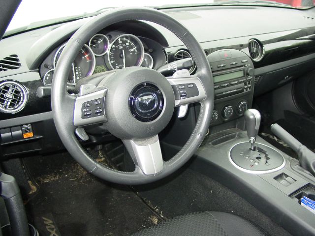 Mazda MX-5 Miata 2008 photo 7