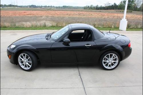 Mazda MX-5 Miata 2009 photo 2