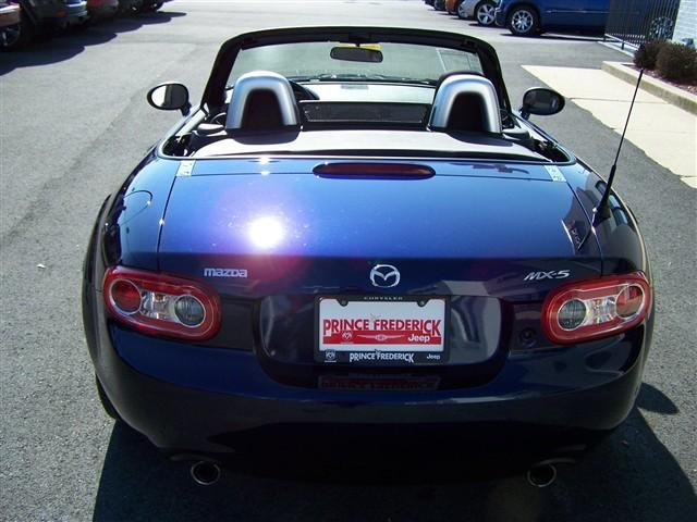 Mazda MX-5 Miata 2009 photo 1