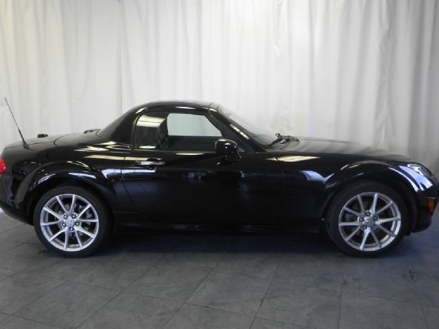 Mazda MX-5 Miata 2010 photo 16