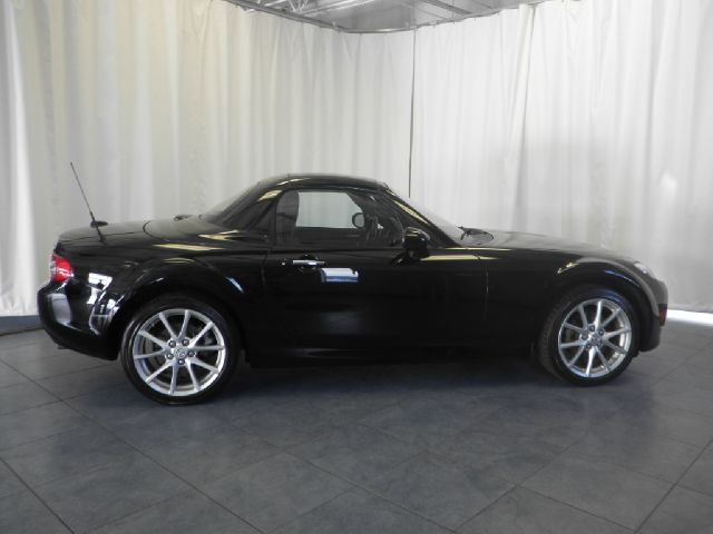 Mazda MX-5 Miata 2010 photo 9