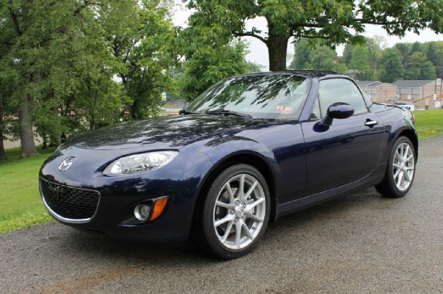 Mazda MX-5 Miata 2011 photo 16