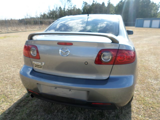 Mazda Mazda3 2006 photo 2