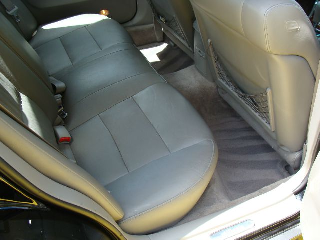 Mazda Millenia 2001 photo 11